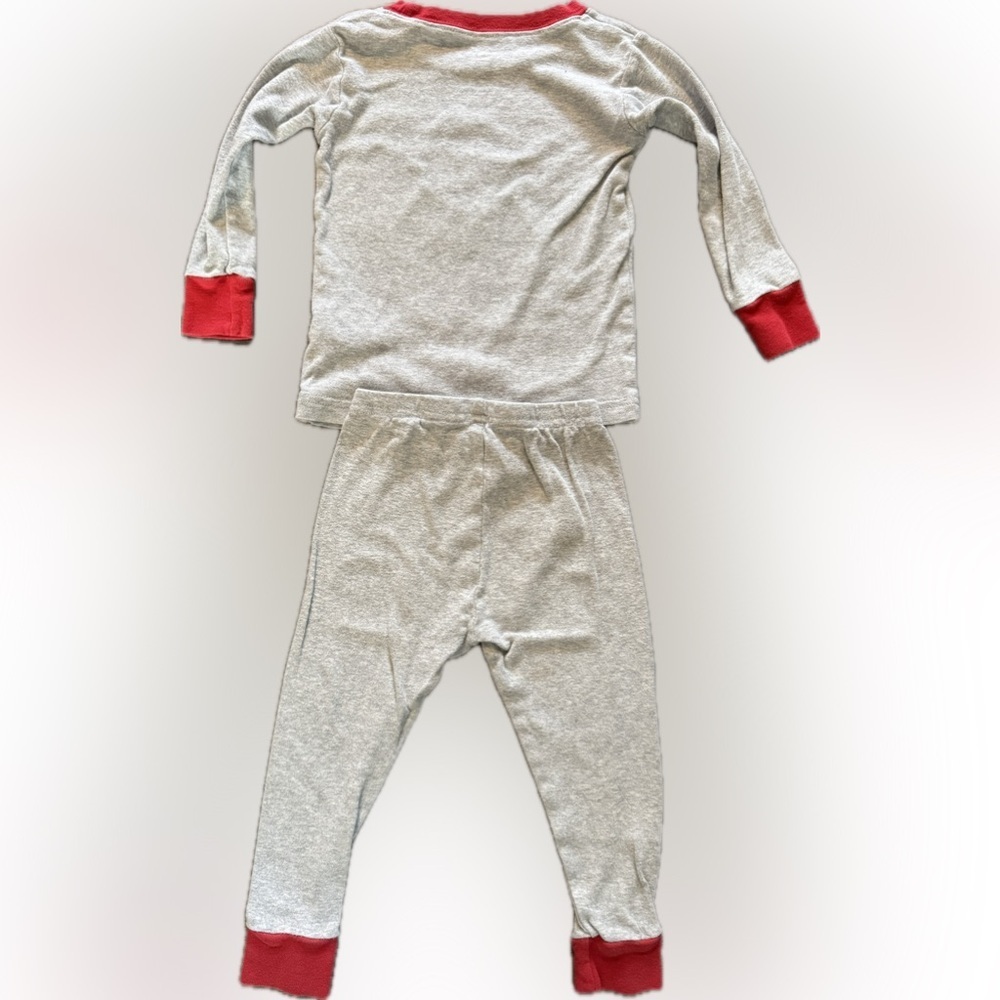 🎅 Carter’s Santa Pajamas | Size 18 Months | 2-Piece Christmas Set - Picture 4 of 5
